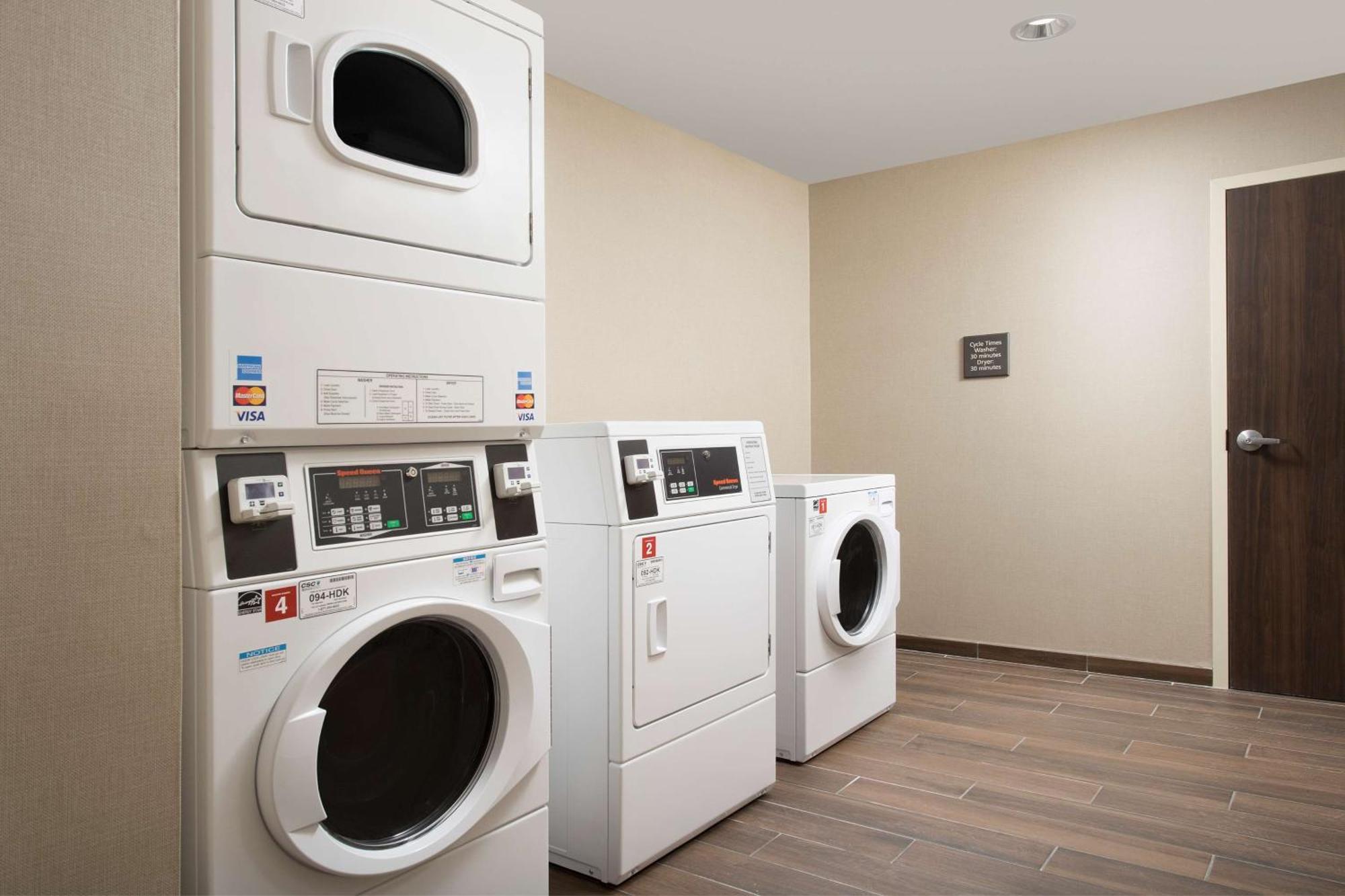 Hampton Inn & Suites San Antonio Lackland Afb Seaworld Esterno foto