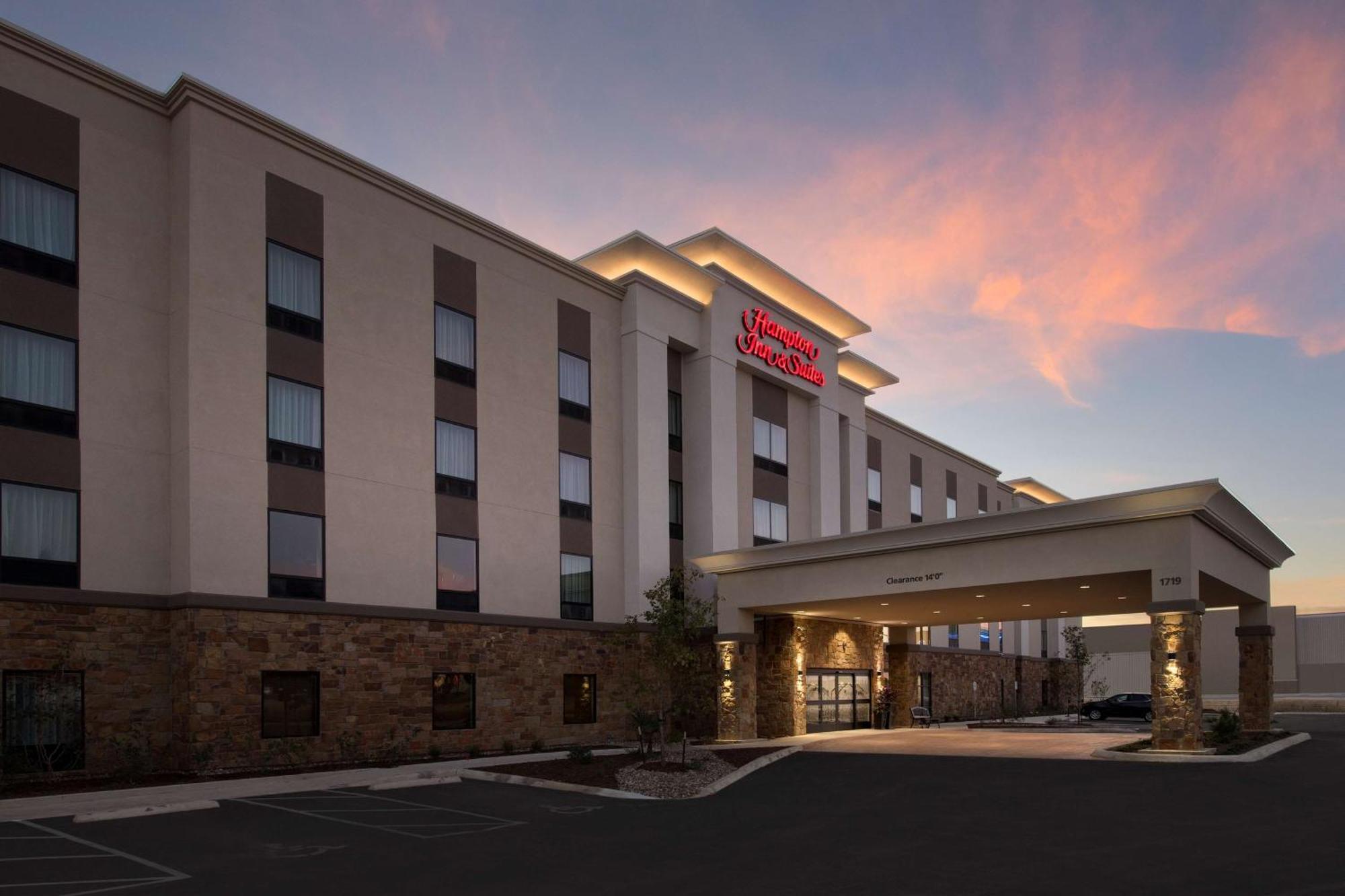 Hampton Inn & Suites San Antonio Lackland Afb Seaworld Esterno foto