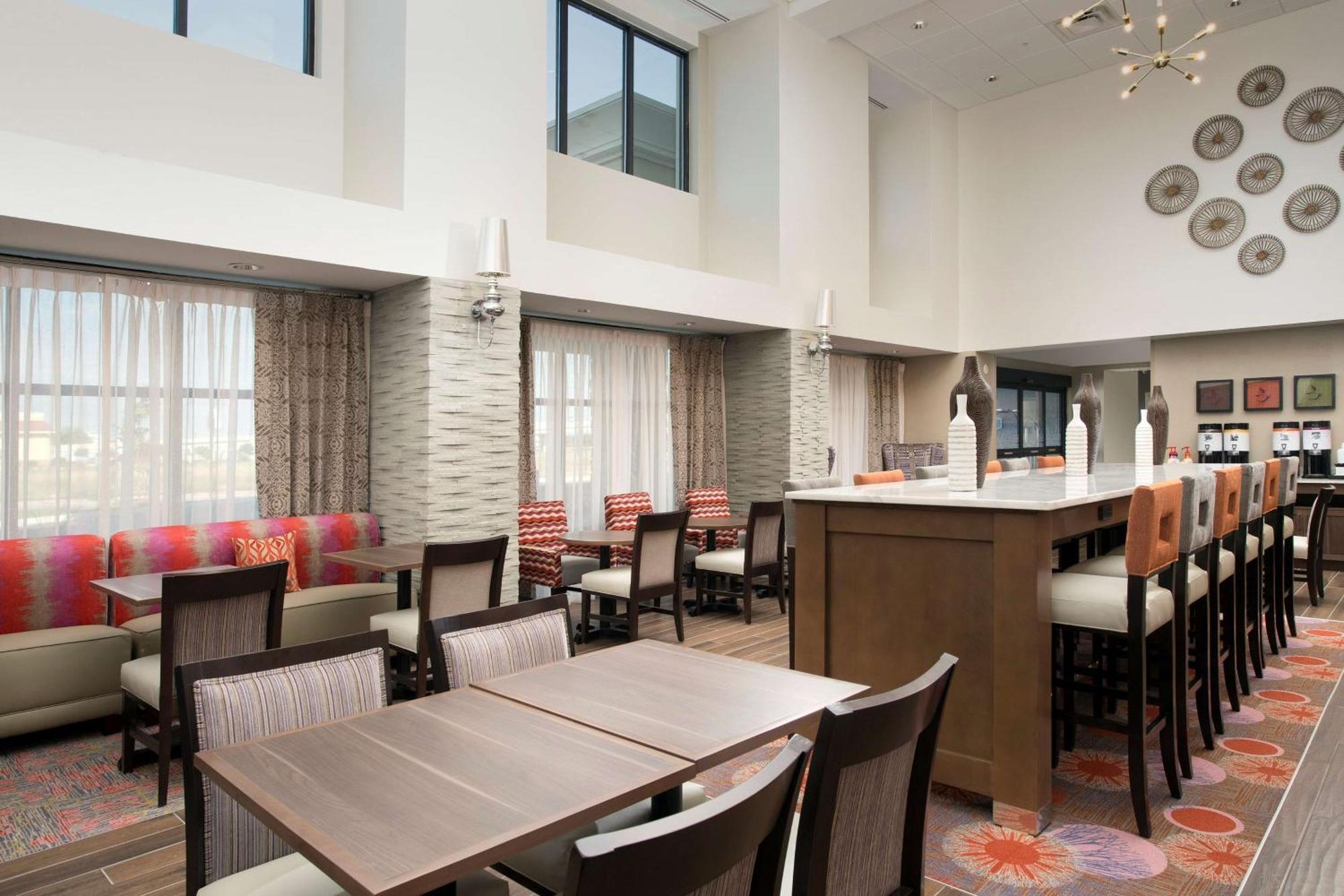 Hampton Inn & Suites San Antonio Lackland Afb Seaworld Esterno foto