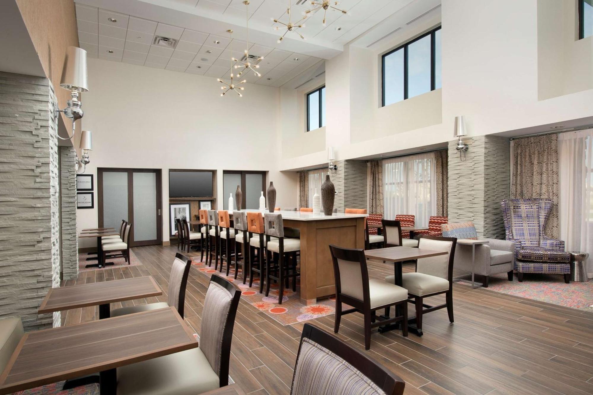 Hampton Inn & Suites San Antonio Lackland Afb Seaworld Esterno foto